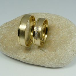 Snubní prsteny žluté zlato matné